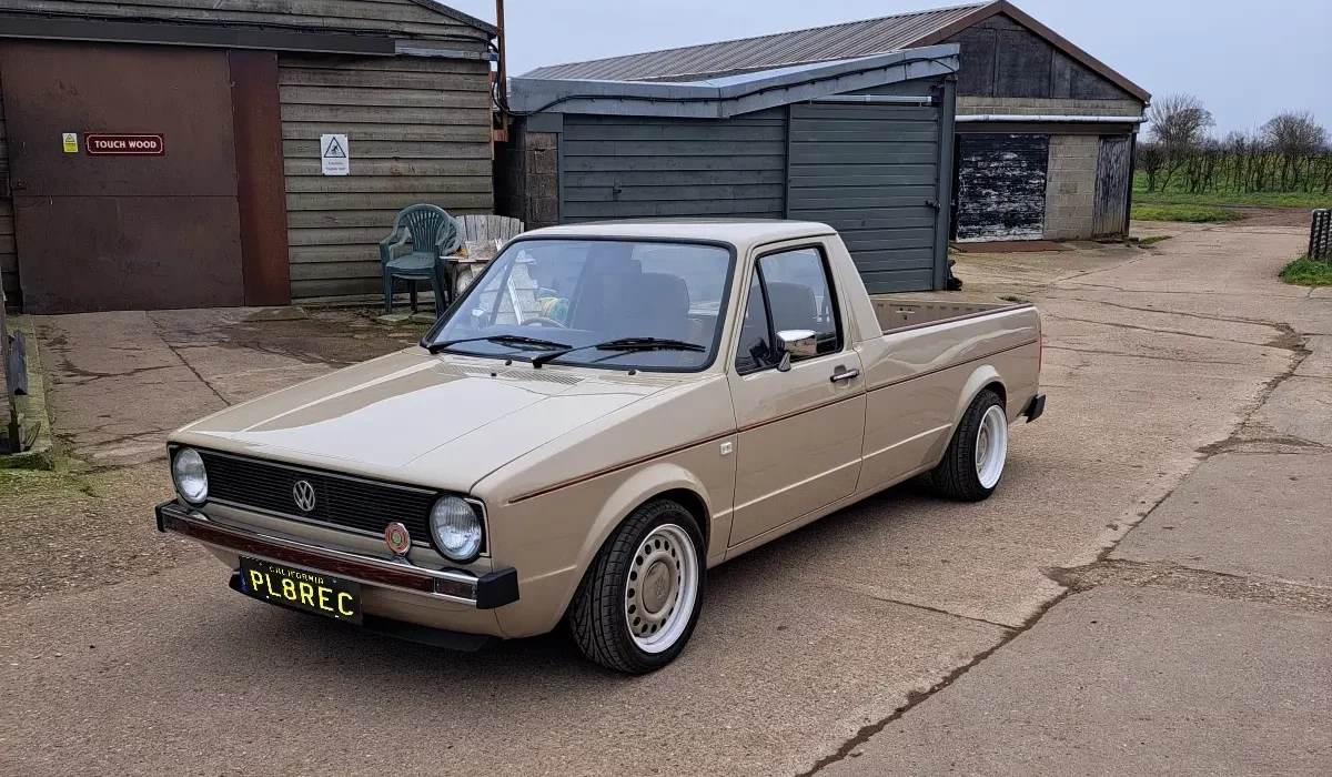 blur-VW_Tan_Pickup_Done